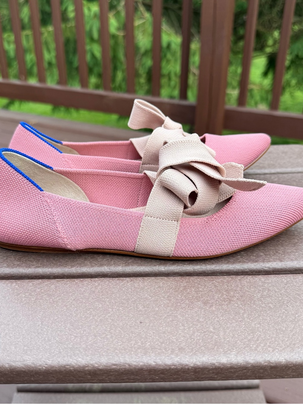 Women’s Rothy’s Rose Bud Pink Ribbon Bow Pointed-Toe Ballet Flats Size 7.5